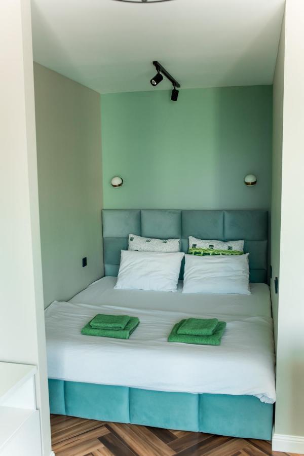 с видом на море 77 Apartment